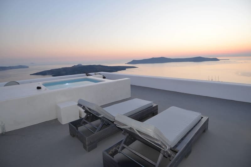 Private hot tub at Aria Suites, Santorini — photo 2