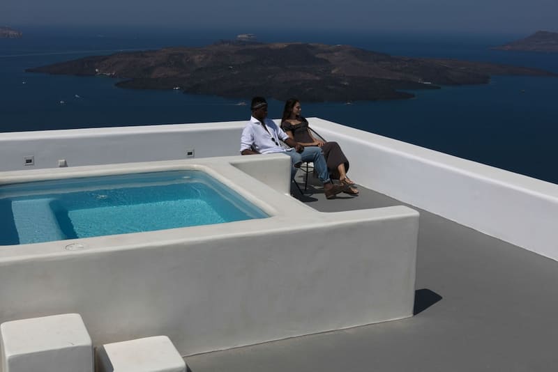 Private hot tub at Aria Suites, Santorini — photo 3