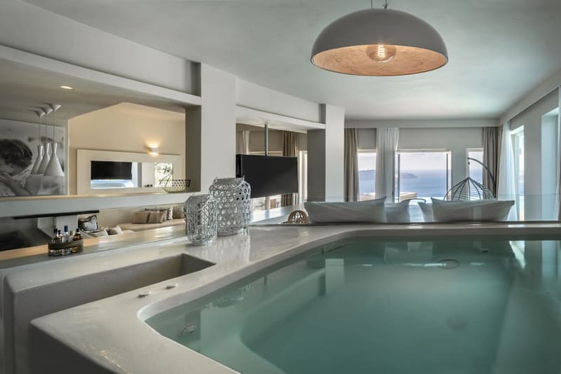 Private plunge pool at West East Suites, Santorini