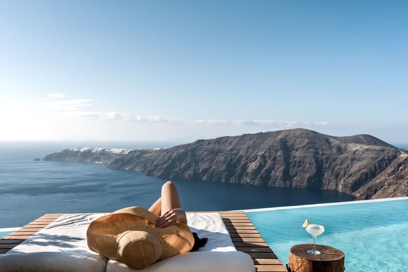 Private plunge pool at West East Suites, Santorini, photo 5