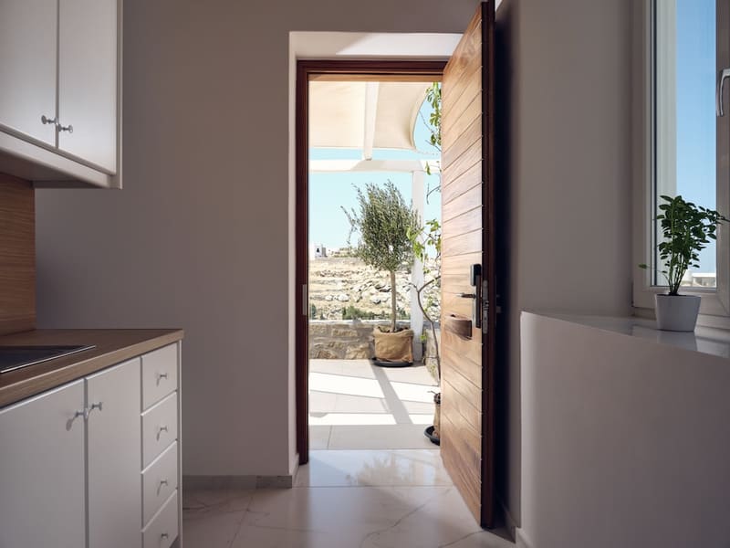 Private plunge pool at ΑRCS Suites & Residences, Mykonos — photo 6