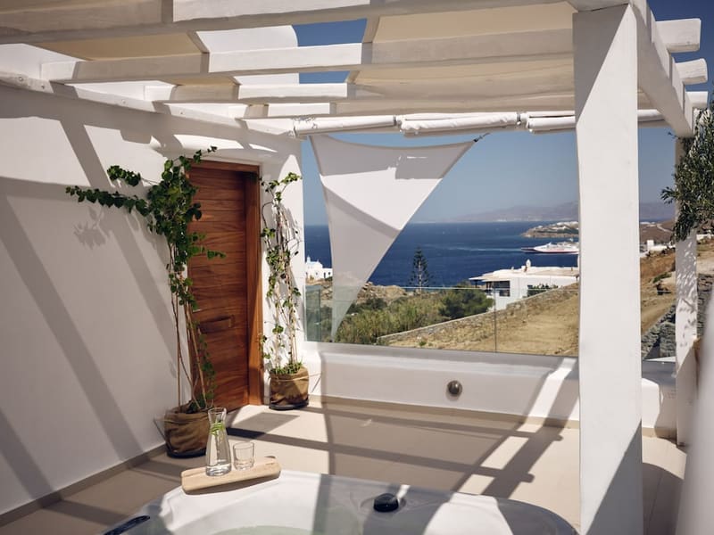 Private plunge pool at ΑRCS Suites & Residences, Mykonos — photo 3