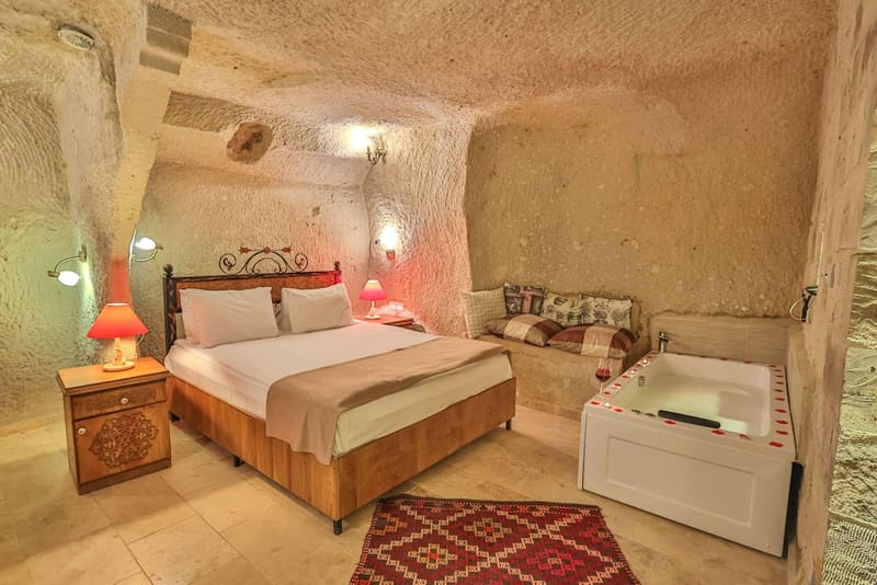 Private jacuzzi at Bedrock Cave Hotel, Goreme — photo 5