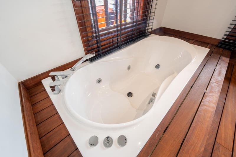 Private hot tub at Belmondo Suites Old Town, Antalya