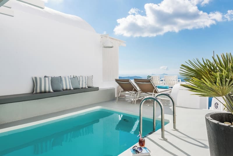Private hot tub at On The Rocks Hotel, Santorini — photo 3