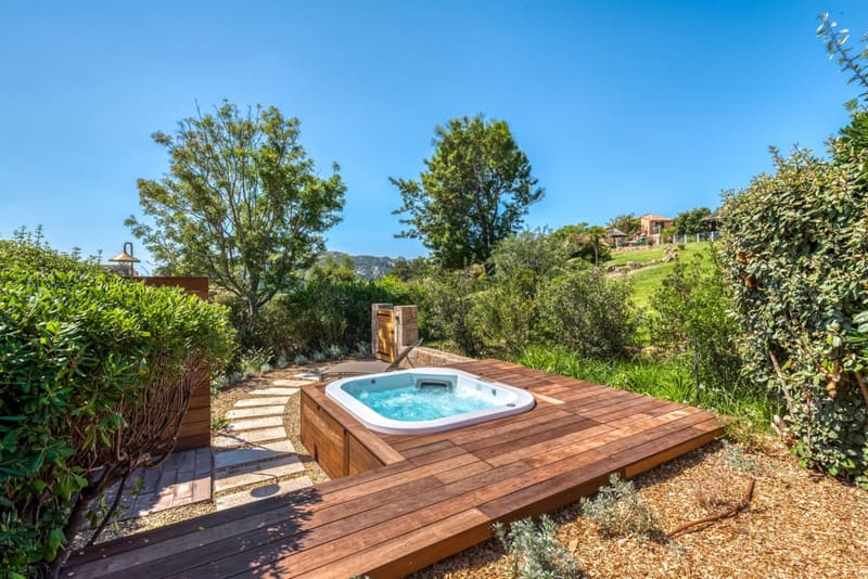 Private hot tub at Domaine Santa Giulia Palace, Porto-Vecchio, photo 2