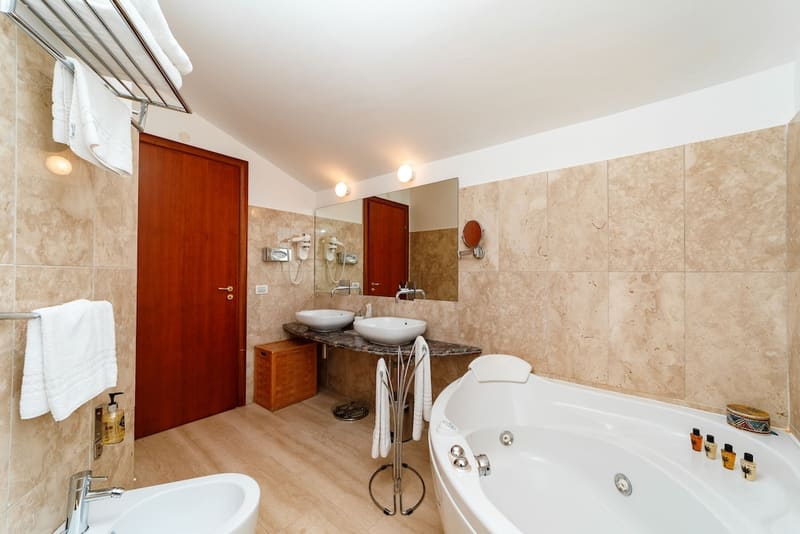 Private hot tub at Alberi del Paradiso, Cefalu, photo 4