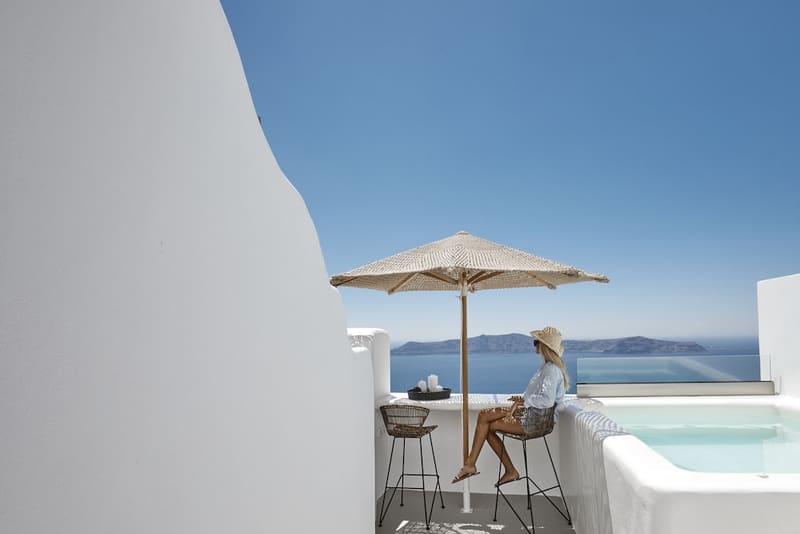 Private plunge pool at You And Me Suites, Santorini, photo 5