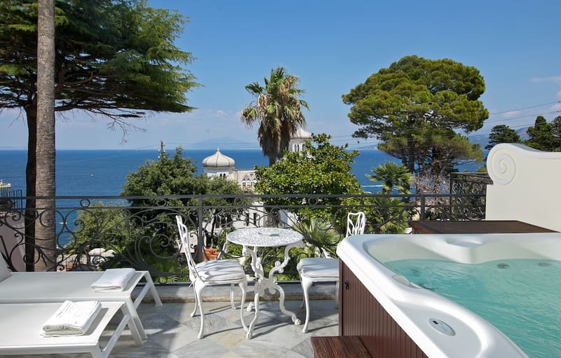 Private hot tub at Luxury Villa Excelsior Parco, Capri — photo 6