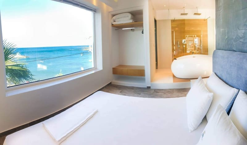 Private hot tub at Porto Kalamaki Hotel, Chania — photo 5