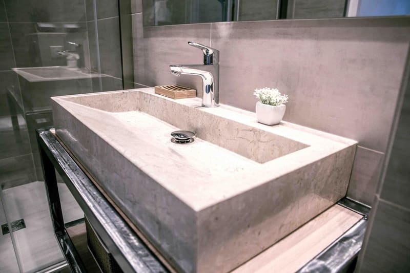 Private jacuzzi at Residence du Louvre - Apartments - Prime location Palais & Croisette - Luxury Stay by LRA Cannes, Cannes — photo 5