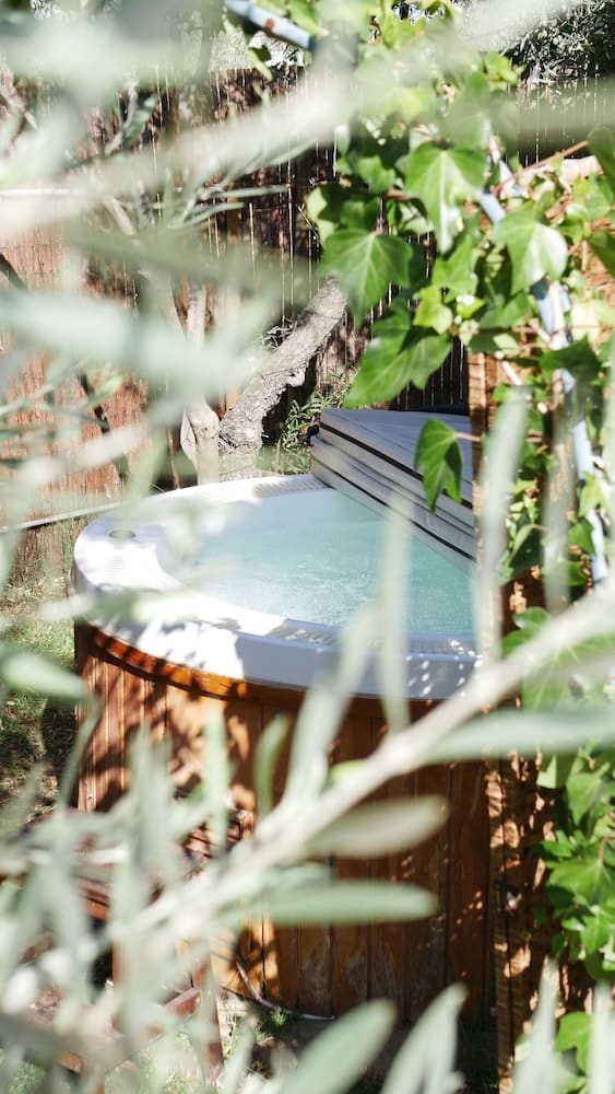 Private hot tub at Hotel Boutique La PerlaBlanca by Bossh! Hotels, Ronda, photo 3