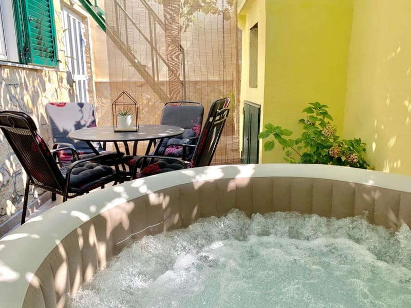 Private hot tub at Apartment Shiny Love, Split, photo 5