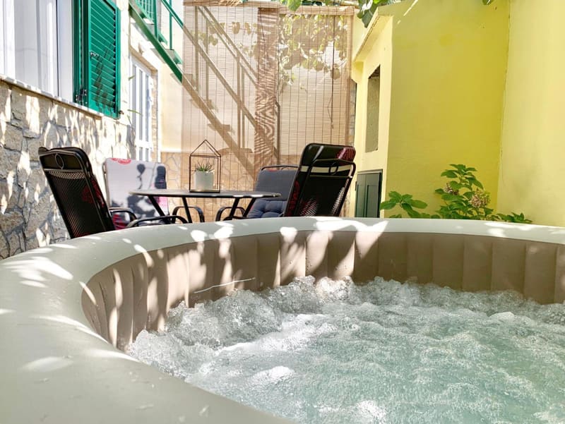 Private hot tub at Apartment Shiny Love, Split