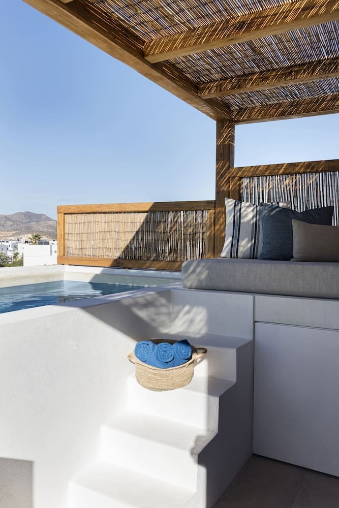 Private plunge pool at Phos Milos, Milos — photo 3