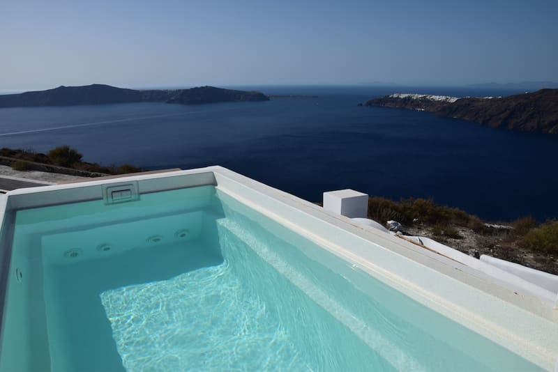 Private plunge pool at Amaze Suites, Santorini, photo 2