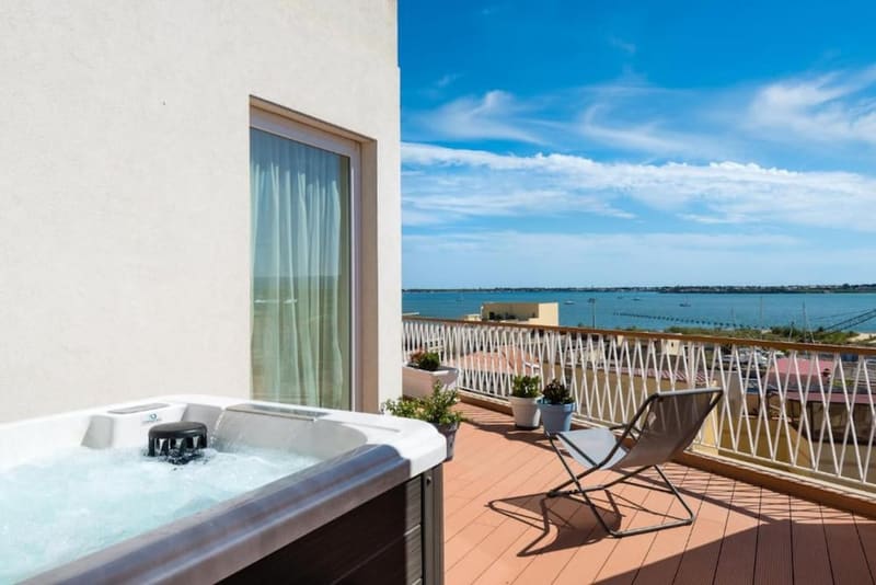 Private hot tub at Archinuè Suite & Apartments, Syracuse