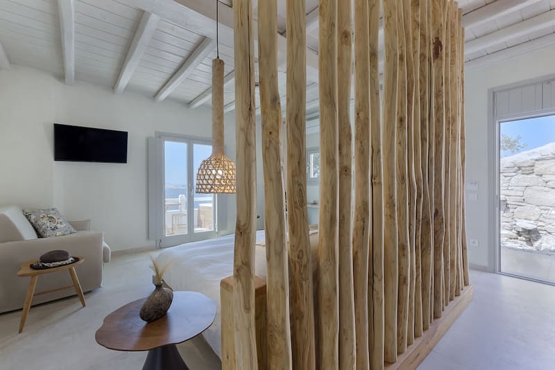 Private hot tub at Legacy Suites, Mykonos — photo 4