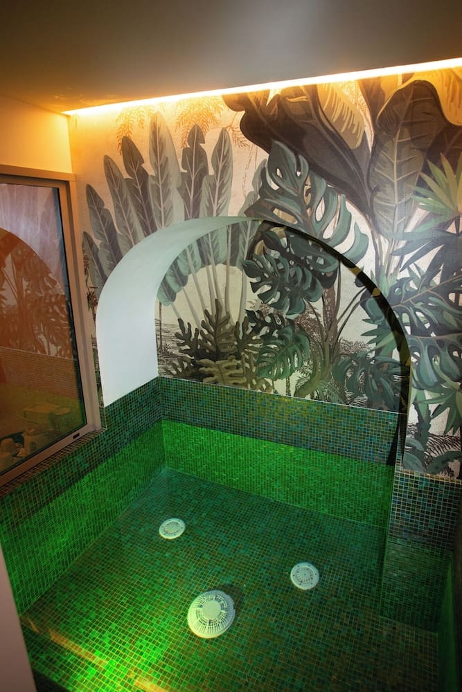 Private plunge pool at Profumo Maison Colosseo, Rome, photo 2