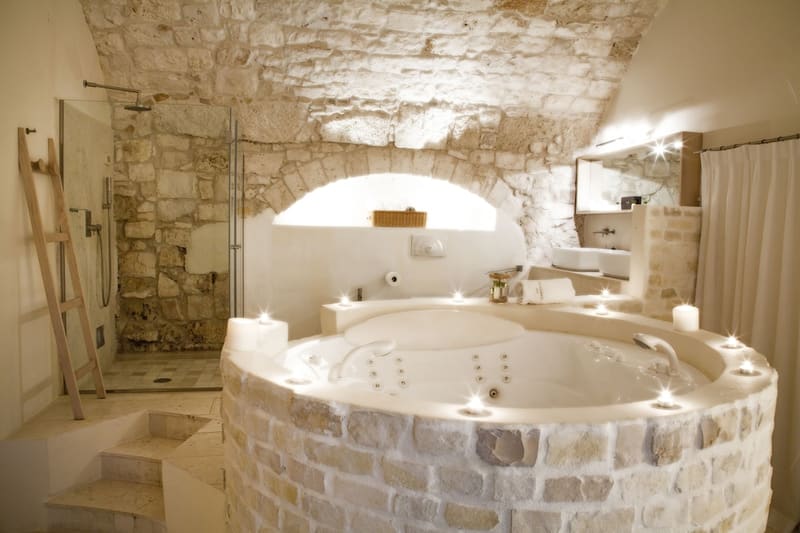Private hot tub at La Sommità Relais & Chateaux, Ostuni
