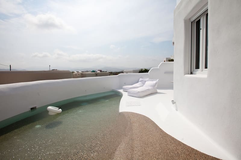 Private hot tub at Golden Sun Hotel, Naxos — photo 4