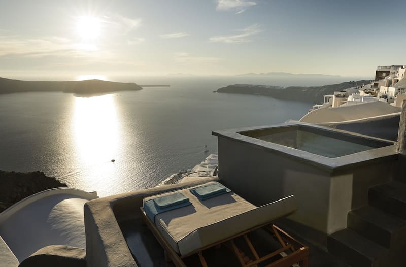 Private plunge pool at Kivotos Santorini - Preferred Hotels & Resorts, Santorini — photo 2
