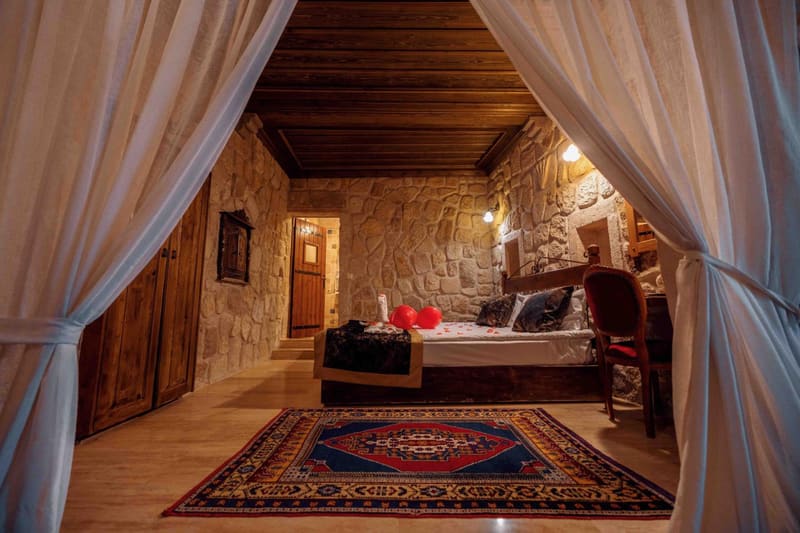 Private jacuzzi at Mithra Cave Cappadocia, Goreme — photo 4