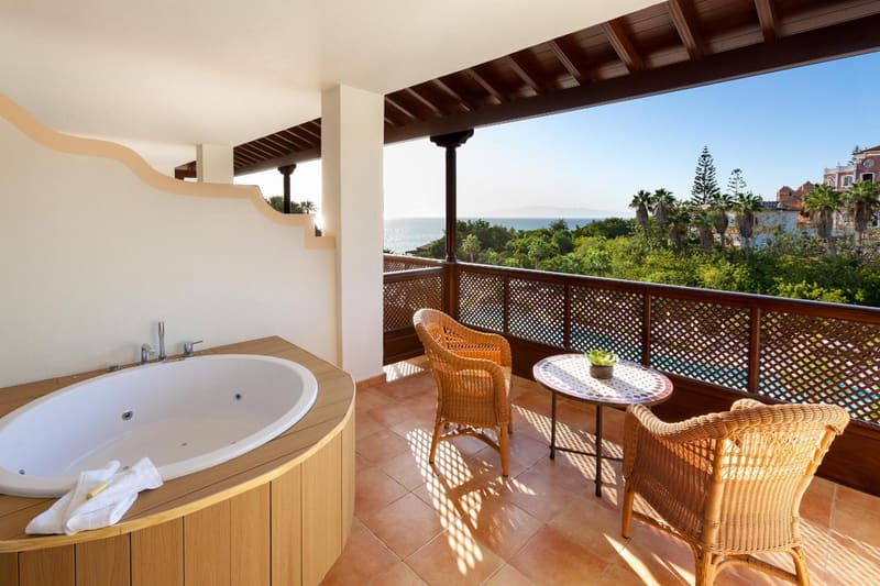 Private hot tub at Gran Tacande Wellness & Relax Costa Adeje, Adeje — photo 3